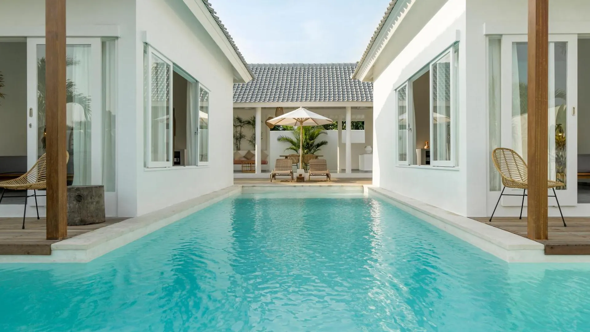 The Bingin Beach Villas' Private Villas Улувату Индонезия
